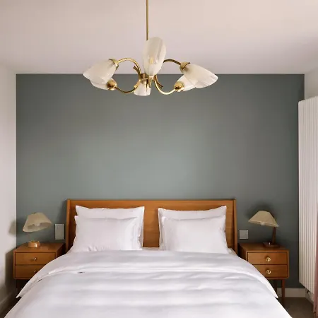 1884 Hotel